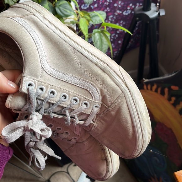 Vans - Picture 2 of 3